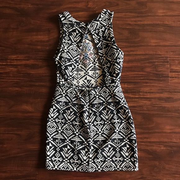 Embroidered print canvas dress - Picture 5 of 6
